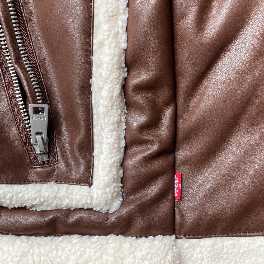 Levi's Women’s Brown Faux Leather Puffer Jacket Size M - Picture 9 of 12